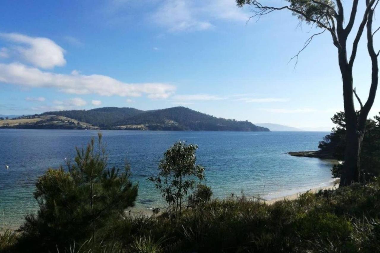 Bruny Island Escapes And Hotel Bruny Alonnah Exterior photo