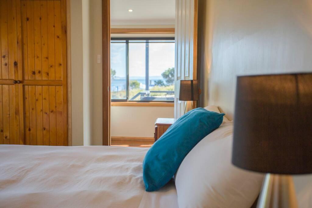 Bruny Island Escapes And Hotel Bruny Alonnah Exterior photo
