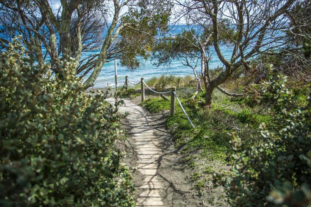 Bruny Island Escapes And Hotel Bruny Alonnah Exterior photo