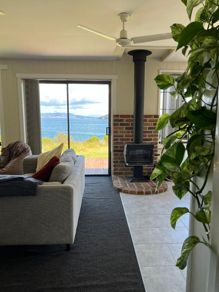 Bruny Island Escapes And Hotel Bruny Alonnah Exterior photo